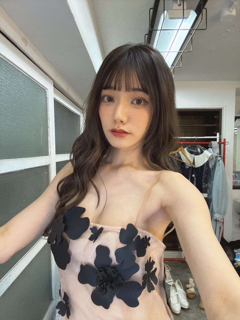 宫下玲奈：三年前拖着一个行李箱来到东京拍AV的选择是对的！