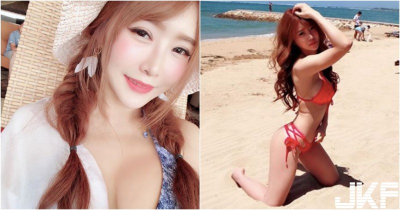 戀愛了！「浪漫長髮正妹」海邊展現傲人曲線！甜美可愛帶長輩出遊太孝順啦！