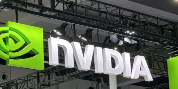 英伟达完成对英特尔50亿美元战略投资 持有近4%股权