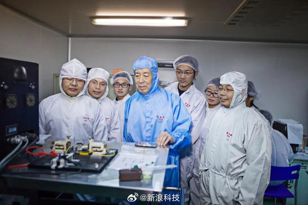 我国攻克半导体界面散热难题 芯片性能实现突破性提升